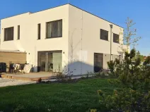 Pronájem rodinného domu, Kladno, Pechlátova, 119 m2