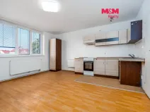 Prodej bytu 2+kk, Milovice, Mírová, 42 m2
