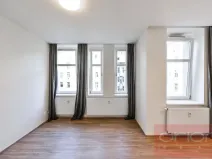 Pronájem bytu 1+kk, Praha - Vinohrady, Lucemburská, 30 m2