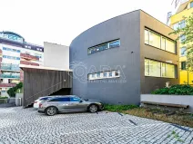 Pronájem obchodního prostoru, Praha - Žižkov, Jeseniova, 240 m2