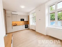 Pronájem bytu 2+kk, Břeclav, Národních hrdinů, 56 m2