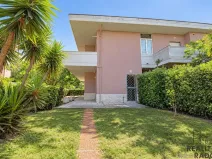 Prodej bytu 3+1, Via Figlie della Sapienza,Silville,, 79 m2