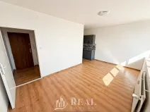 Pronájem bytu 1+kk, Chomutov, Kundratická, 25 m2