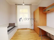 Pronájem bytu 1+kk, Praha, Jagellonská, 27 m2