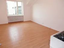 Pronájem bytu 2+kk, Praha, Lomnického, 44 m2