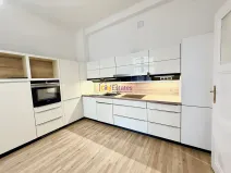 Prodej bytu 2+kk, Praha - Holešovice, Veverkova, 52 m2