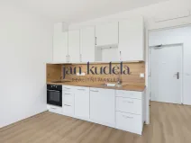 Pronájem bytu 1+kk, Brno, Střední, 35 m2