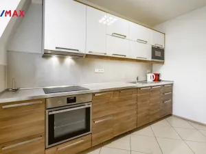 Prodej činžovního domu, Karlovy Vary, Bulharská, 635 m2