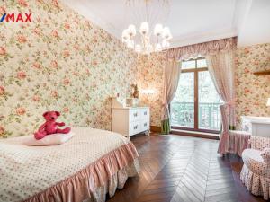 Prodej bytu 6+kk a větší, Karlovy Vary, U Imperiálu, 251 m2