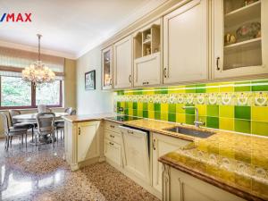 Prodej bytu 6+kk a větší, Karlovy Vary, U Imperiálu, 251 m2