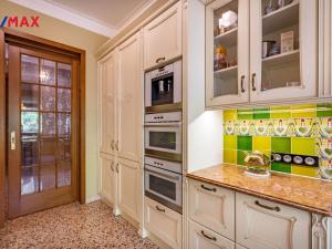 Prodej bytu 6+kk a větší, Karlovy Vary, U Imperiálu, 251 m2