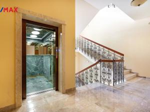 Prodej bytu 6+kk a větší, Karlovy Vary, U Imperiálu, 251 m2