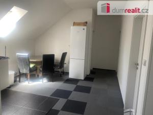 Pronájem bytu 1+kk, Praha - Hostavice, Pilská, 16 m2