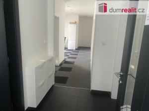 Pronájem bytu 1+kk, Praha - Hostavice, Pilská, 16 m2