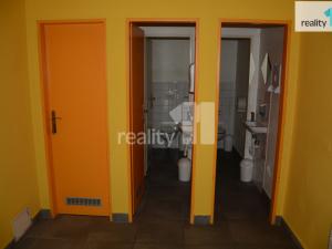 Prodej komerční nemovitosti, Karlovy Vary - Dvory, Chebská, 34 m2