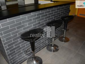 Prodej komerční nemovitosti, Karlovy Vary - Dvory, Chebská, 34 m2