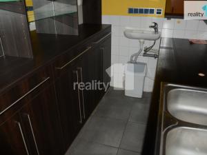 Prodej komerční nemovitosti, Karlovy Vary - Dvory, Chebská, 34 m2