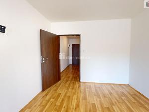 Pronájem bytu 1+1, Opava - Komárov, Podvihovská, 37 m2