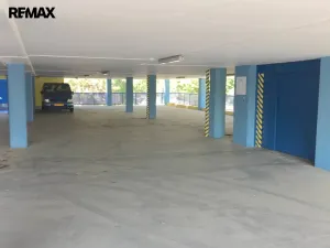 Pronájem garážového stání, Praha - Krč, Na strži, 15 m2