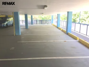 Pronájem garážového stání, Praha - Krč, Na strži, 15 m2