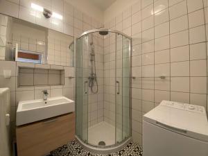 Pronájem bytu 1+1, Praha - Smíchov, Stroupežnického, 30 m2