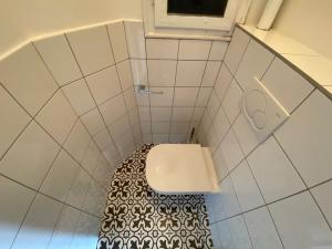 Pronájem bytu 1+1, Praha - Smíchov, Stroupežnického, 30 m2