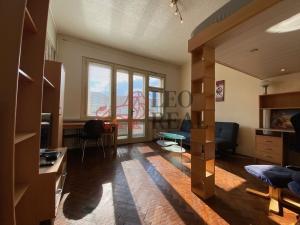 Pronájem bytu 1+kk, Praha - Smíchov, Stroupežnického, 36 m2