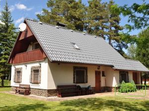 Prodej rodinného domu, Dvory, 222 m2