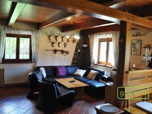 Prodej rodinného domu, Dvory, 222 m2