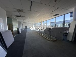 Pronájem kanceláře, Brno - Královo Pole, Technická, 300 m2