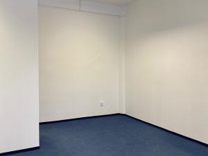 Pronájem kanceláře, Zlín - Louky, třída Tomáše Bati, 120 m2