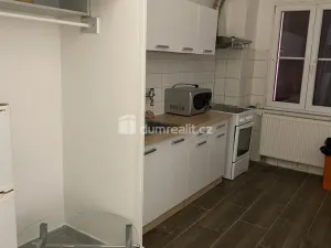 Pronájem bytu 1+kk, Praha - Kobylisy, Zenklova, 15 m2