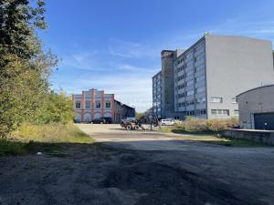 Pronájem výrobních prostor, Králův Dvůr, Tovární, 1000 m2