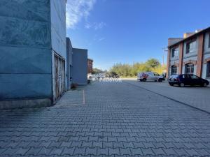Pronájem výrobních prostor, Králův Dvůr, Tovární, 1000 m2