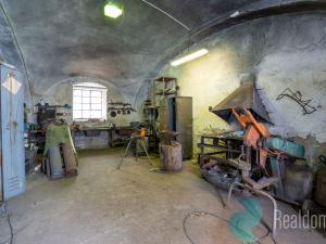 Prodej zemědělského objektu, Králova Lhota - Laziště, 2300 m2