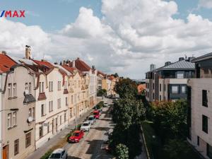 Prodej bytu 2+kk, Praha - Střešovice, Na Petynce, 61 m2