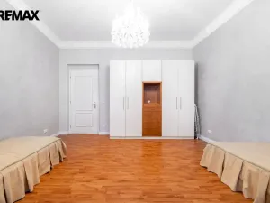 Prodej bytu 3+1, Karlovy Vary, Mariánskolázeňská, 119 m2
