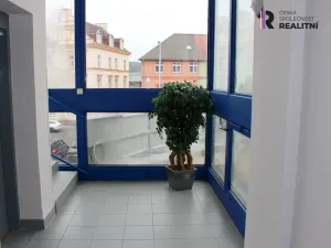 Pronájem kanceláře, Karlovy Vary - Rybáře, Sokolovská, 270 m2