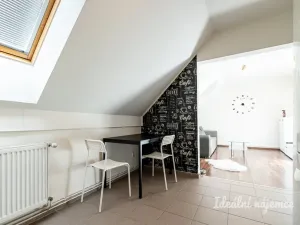 Pronájem bytu 2+kk, Nupaky, U Valu, 50 m2