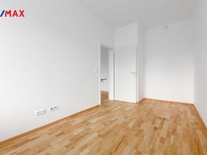 Prodej bytu 2+kk, Karlovy Vary, Šumavská, 50 m2