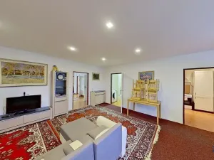 Prodej ubytování, Karlovy Vary, Okružní, 556 m2