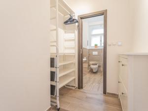 Pronájem bytu 2+kk, Praha - Vinohrady, Pod Zvonařkou, 42 m2