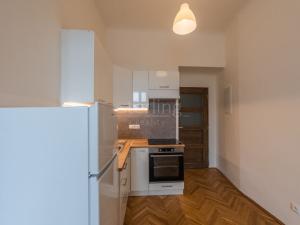 Pronájem bytu 1+kk, Praha - Smíchov, Plzeňská, 26 m2