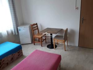 Pronájem bytu 1+kk, Pelhřimov, Do Polí, 20 m2