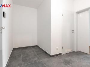 Prodej bytu 3+kk, Karlovy Vary, Šumavská, 70 m2