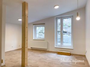 Pronájem bytu 1+kk, Brno - Líšeň, Šimáčkova, 22 m2