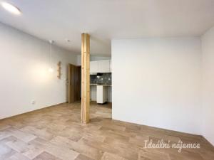Pronájem bytu 1+kk, Brno - Líšeň, Šimáčkova, 22 m2