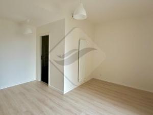 Prodej bytu 2+1, Praha, Poděbradská, 49 m2