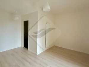 Prodej bytu 2+1, Praha, Poděbradská, 49 m2