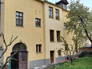 Prodej činžovního domu, Žatec, Nerudovo náměstí, 600 m2